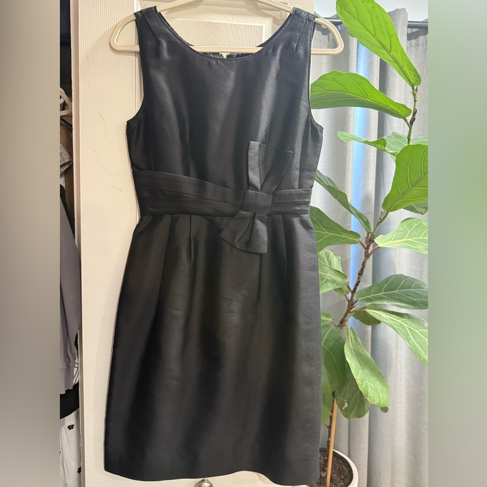 Kate Spade Elegant Black Mini Dress with Bow